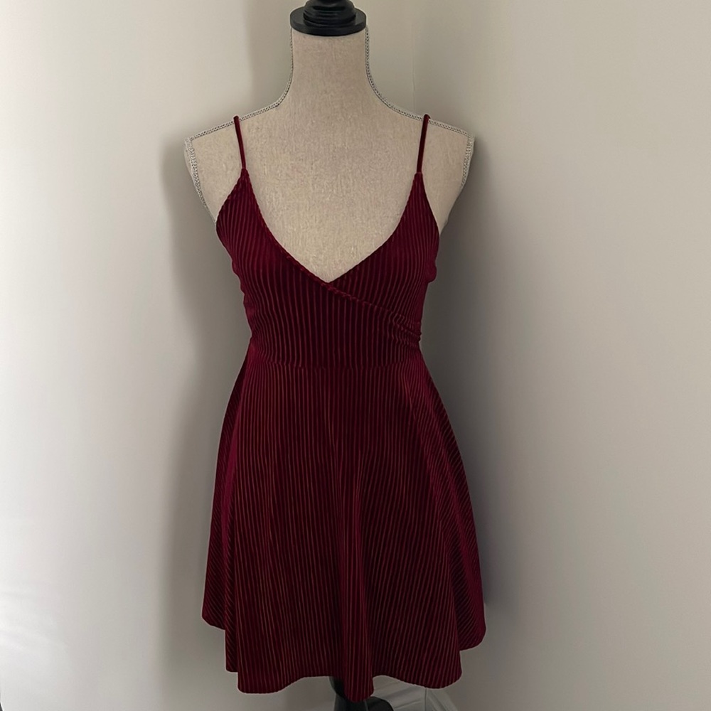 Forever 21 Burgundy/Wine Velvet Ribbed Dress
